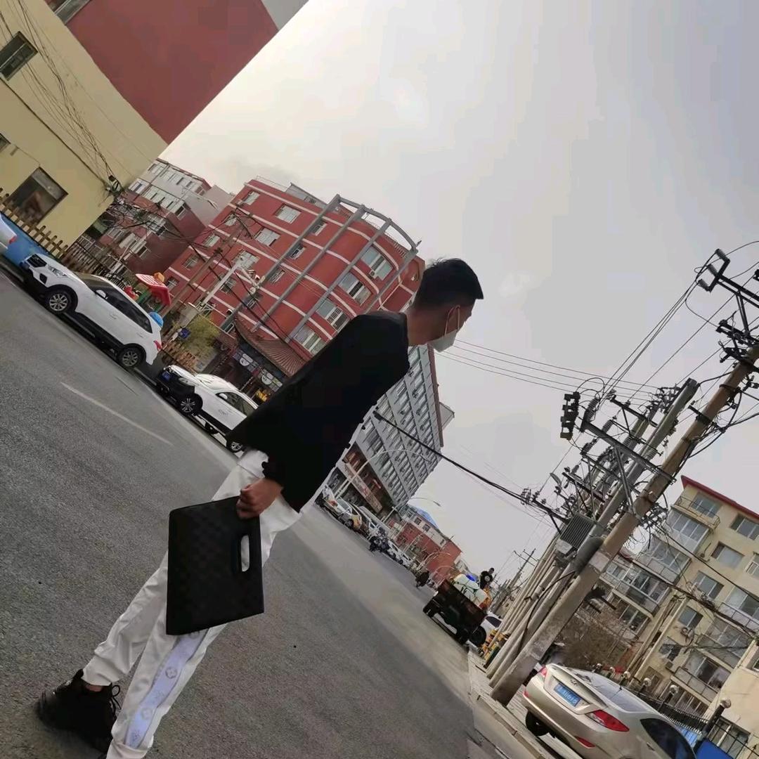 小国努力中（火爆鱿鱼  ）