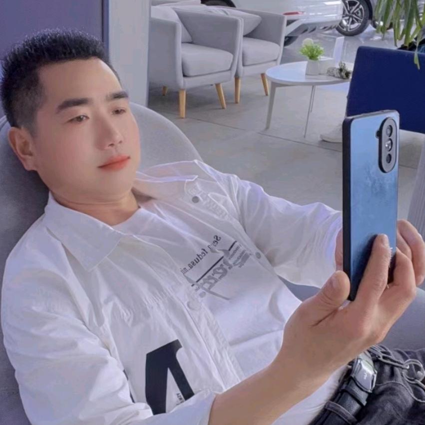 小啊勇，，，，易