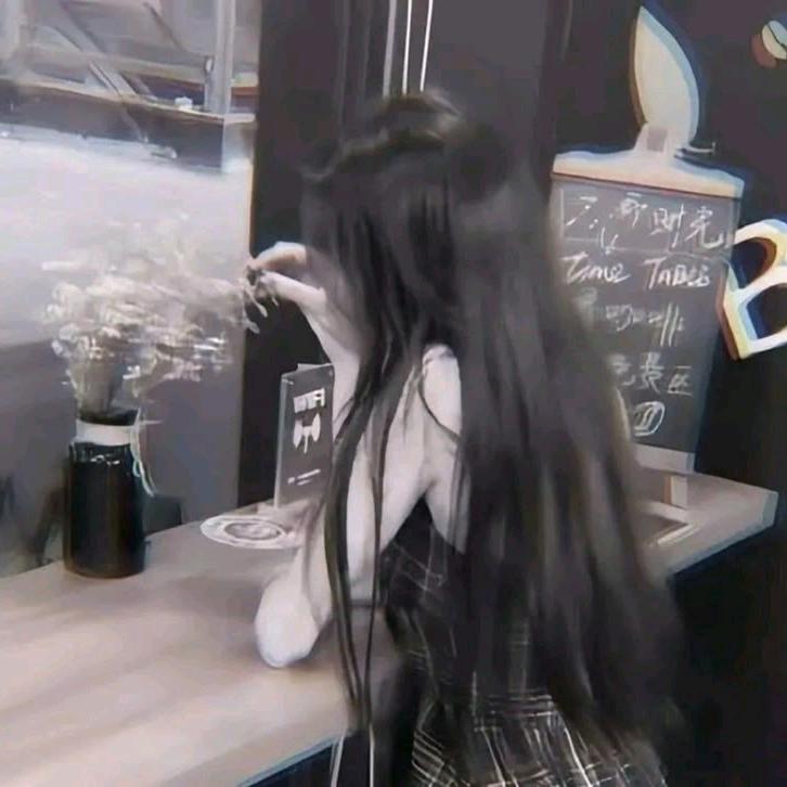 𝓛𝓾𝓷𝓪𝓓𝓻𝓮𝓪𝓶🦋