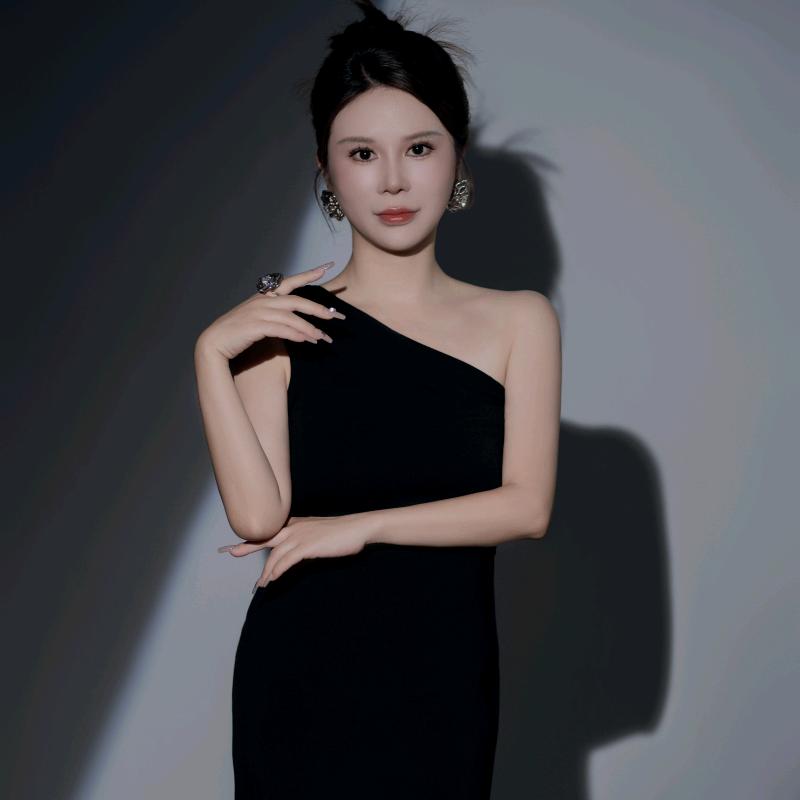 蕲春做问题肌−弓长云