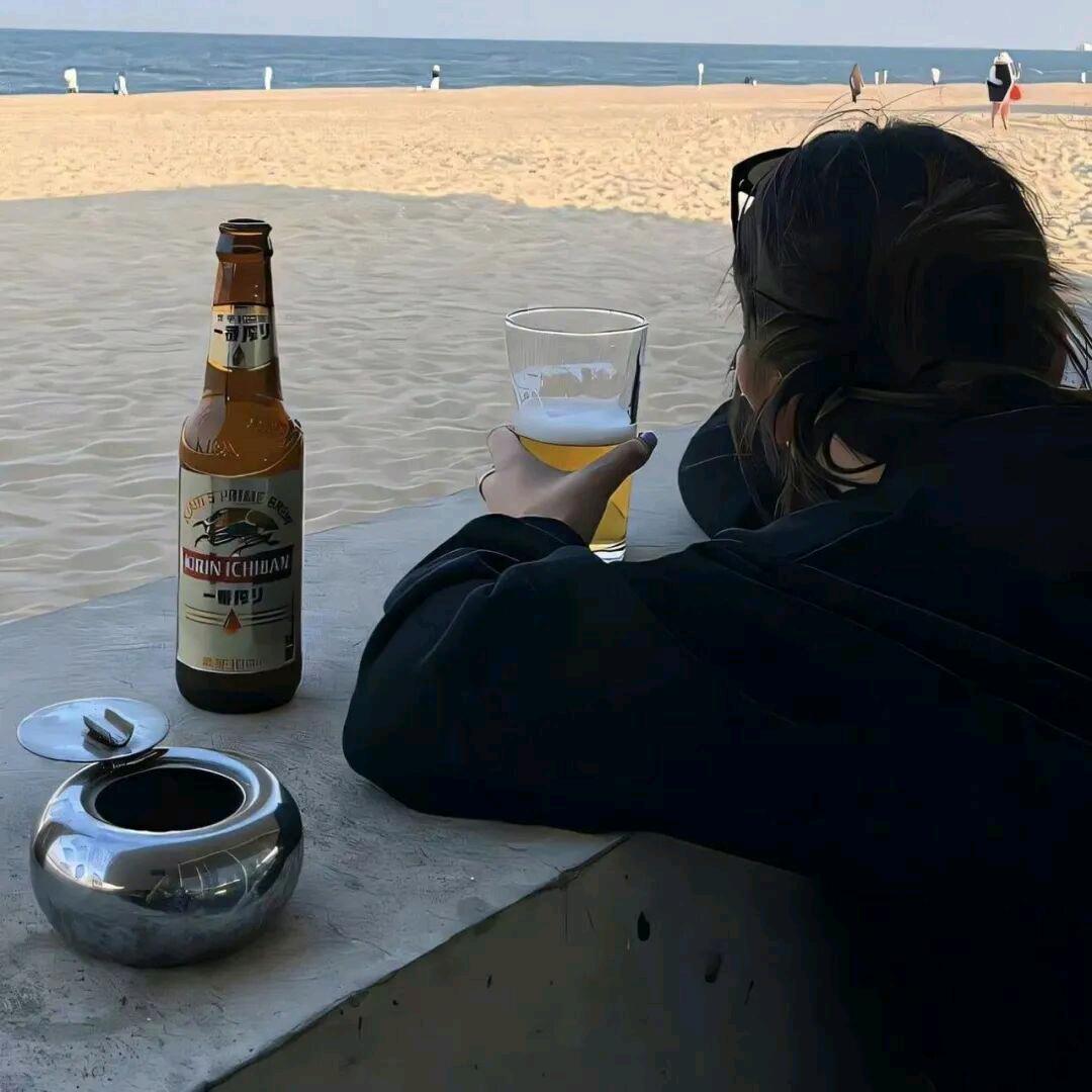 海鸥与落日！天水一色！