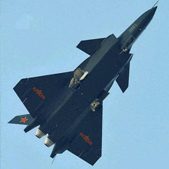 鹰击长空