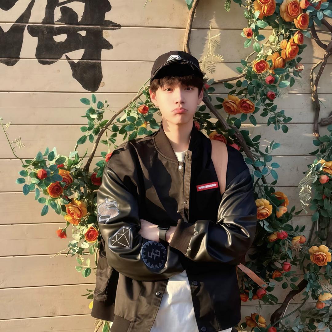 爱笑的小陈🔆