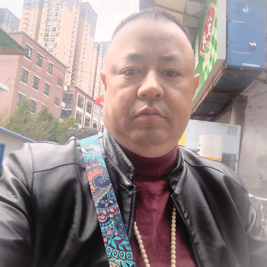 🍎🍎有肉的胖哥🍎🍎