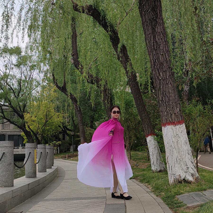 李弦芙