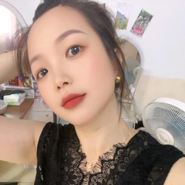 专业液晶电视换屏~妞妞