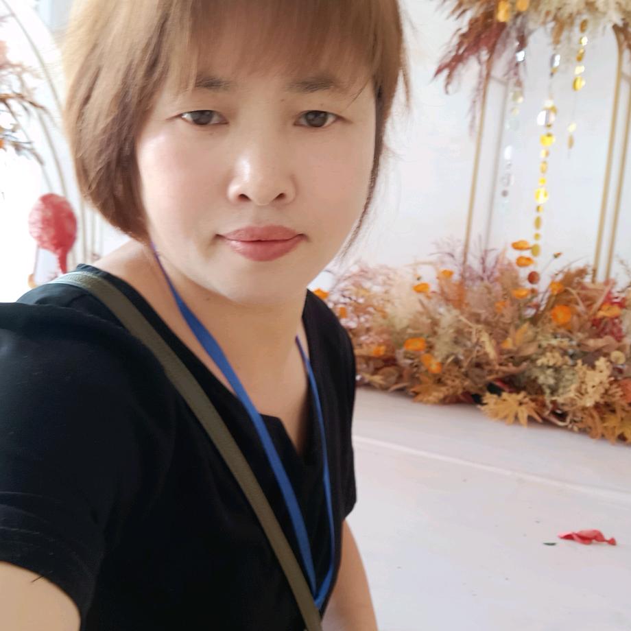 张姐蒙山县南烛叶植物染护头疗养发馆