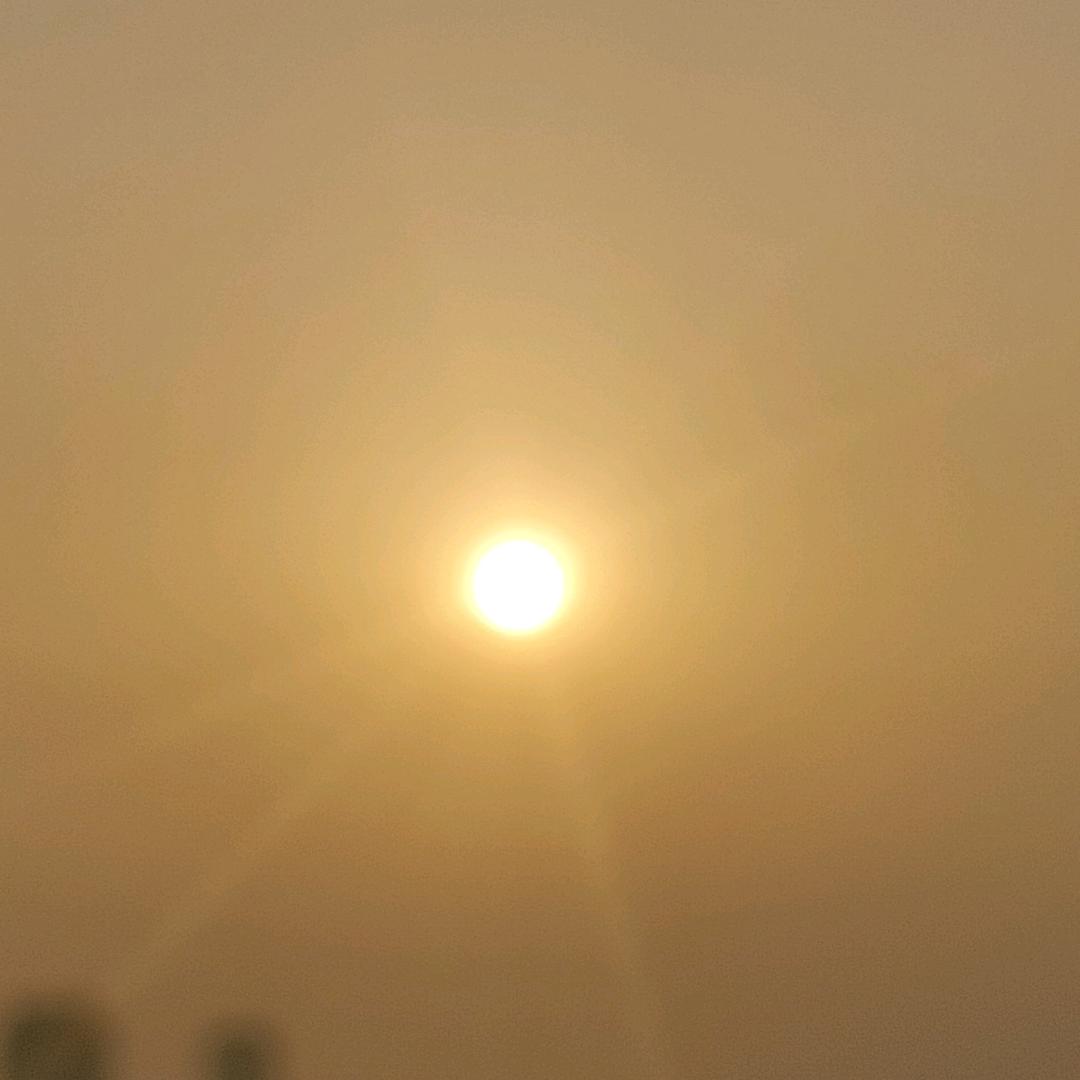 做自己的那束光