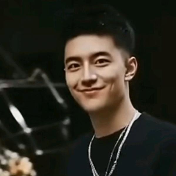 乄㥐