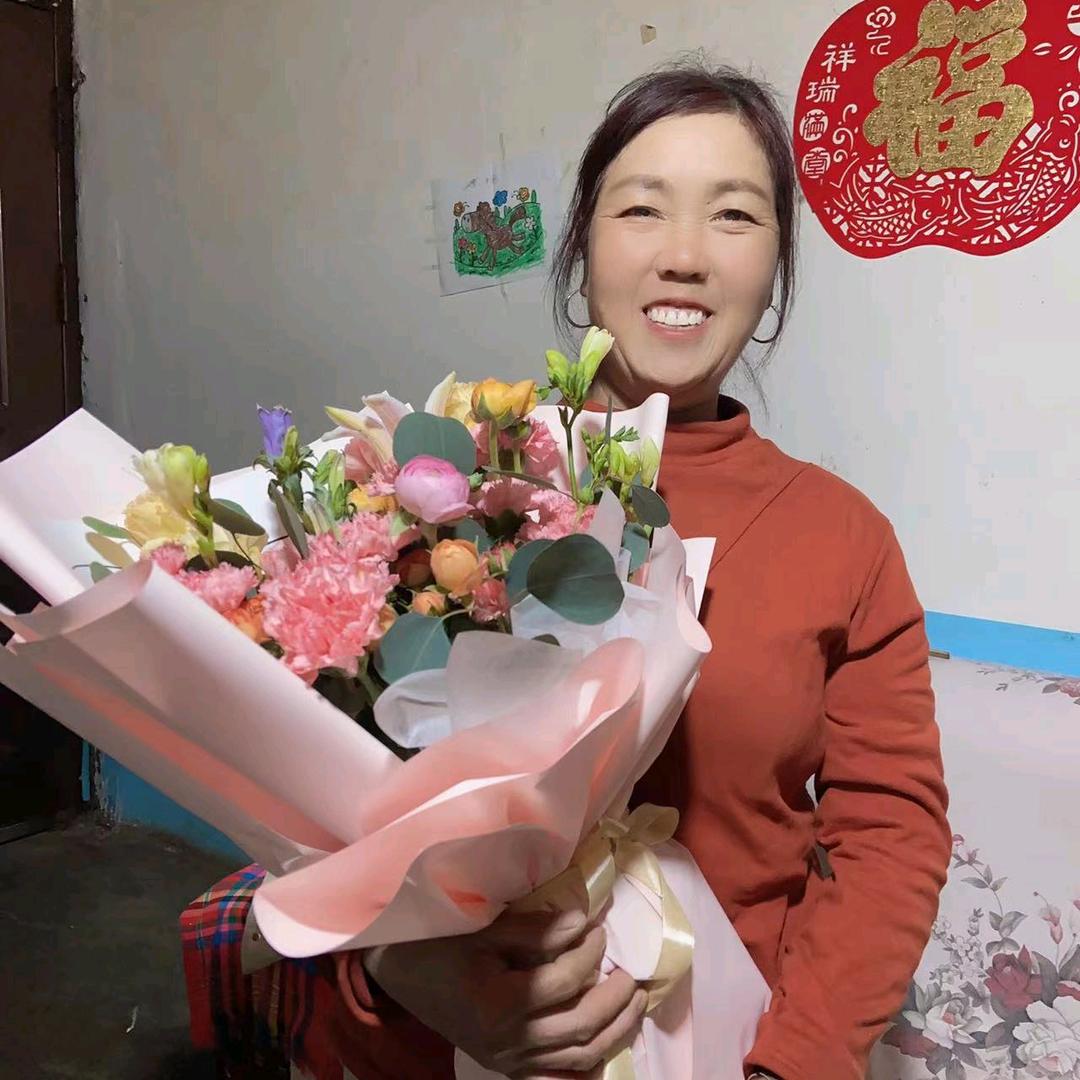 天在下雨我在等你  每晚8：30直播