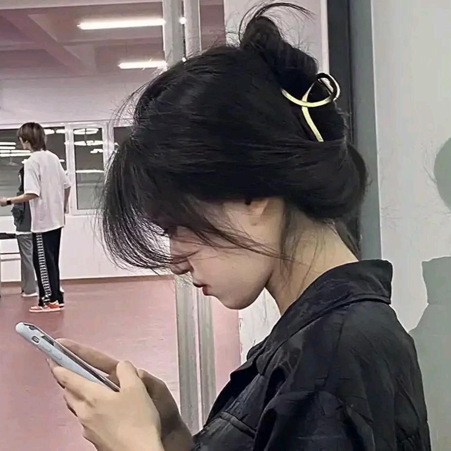 @୧⍤⃝🦋人生如梦᭄