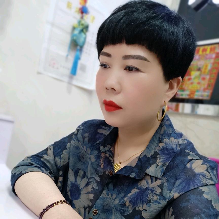 汝州欧麦尔贵夫人女装