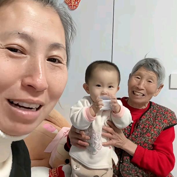 农村兰兰和老妈