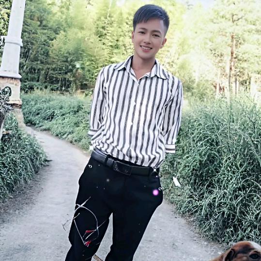 嘿ღ♡‿♡ღ单身小哥哥