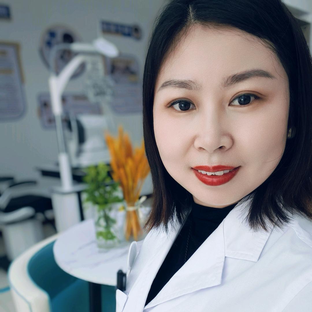 乐陵爱之光眼镜于姐