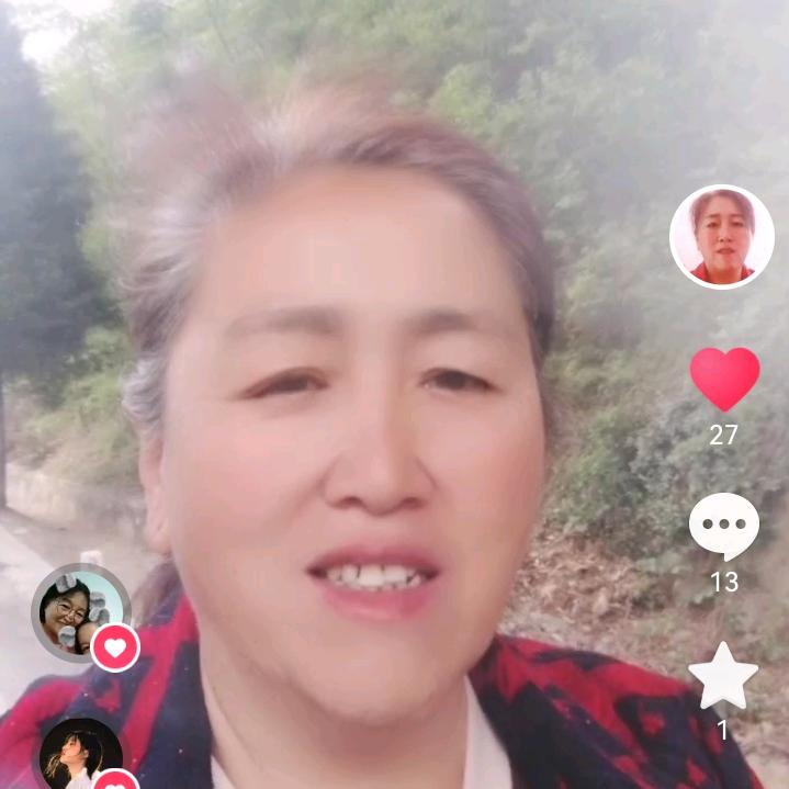 月月姐