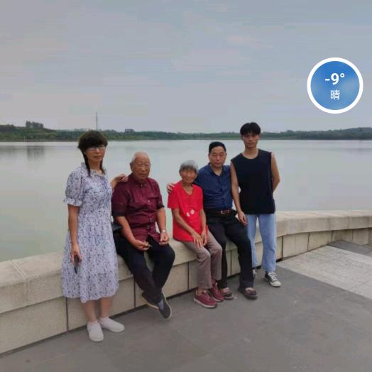 美发小柒[脚舒康.鸡疣瘊净.癣药，膏药]