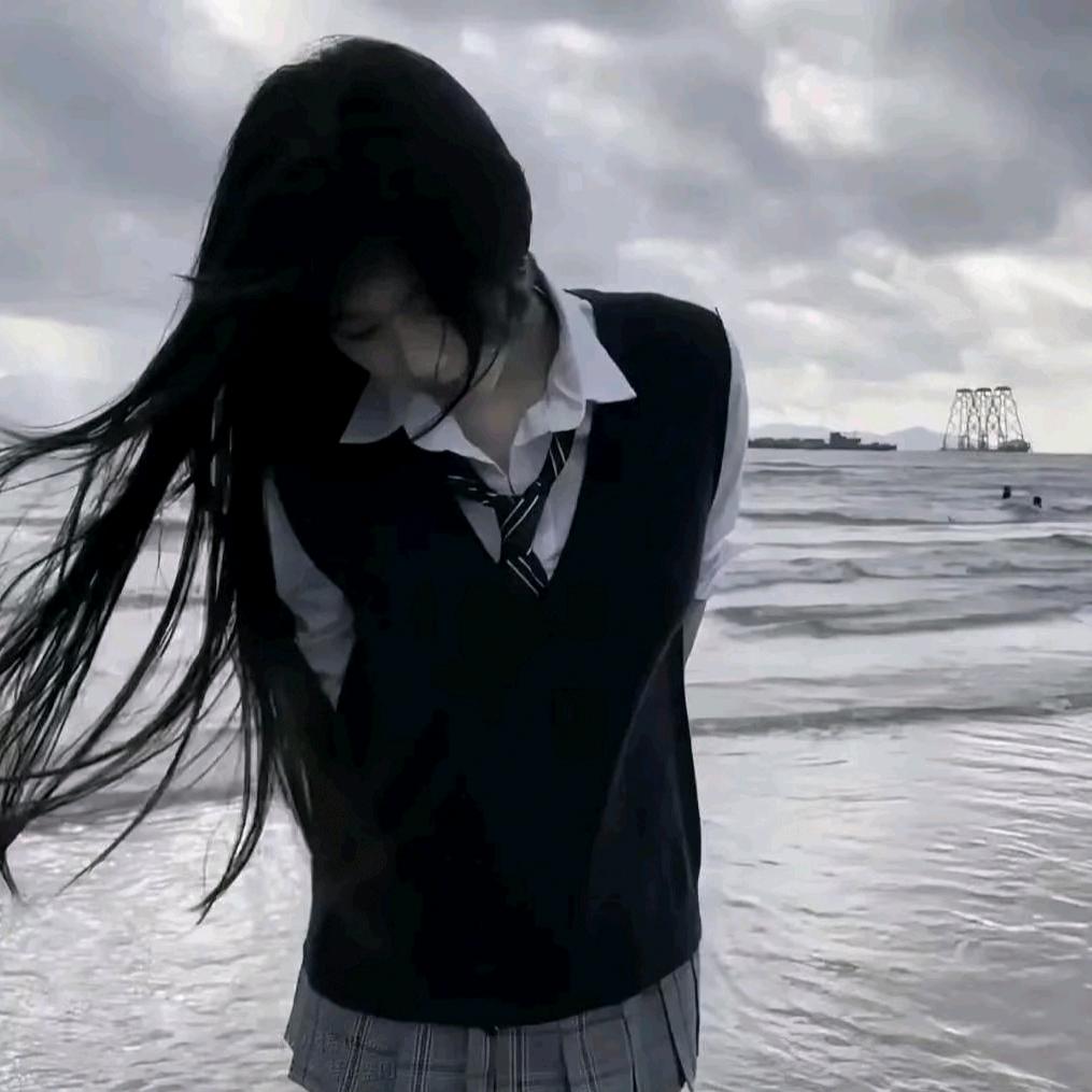 妍妍开心(˶> ᎑ <˶)◞