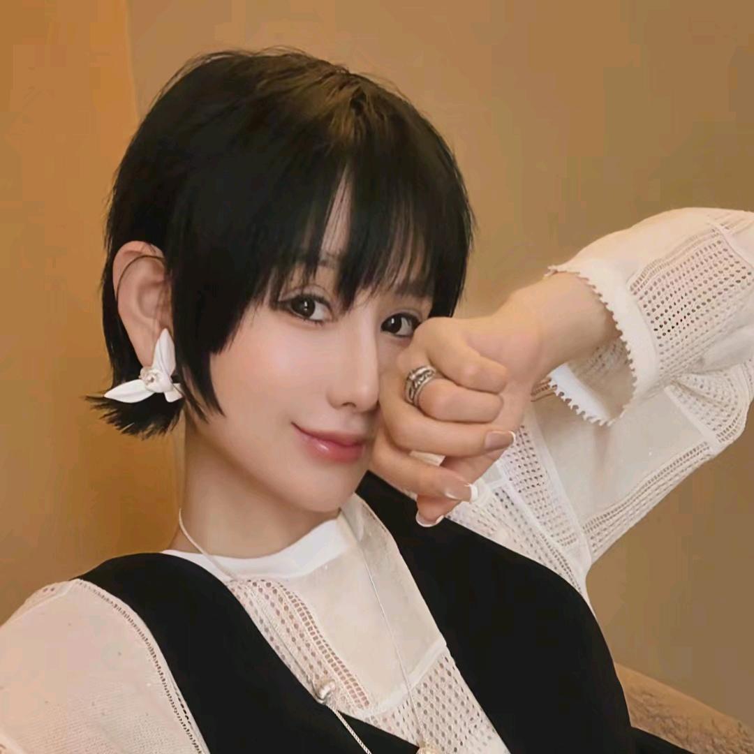 韩彬彬（精选穿搭）