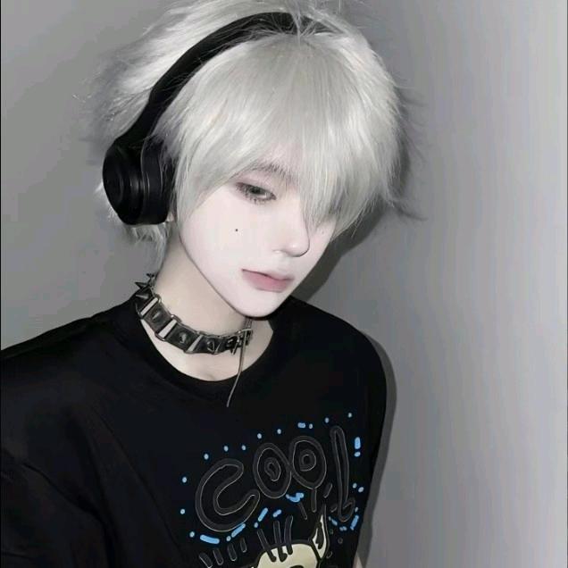 俊俊.