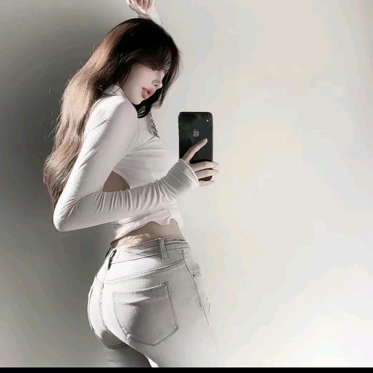 小田喜欢吃橘子~