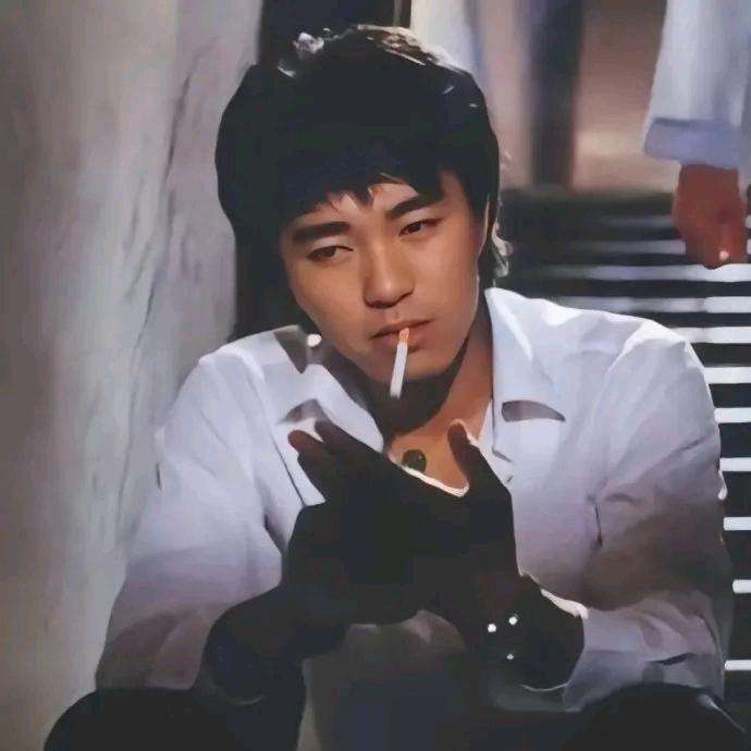 爱看书的小阿叔