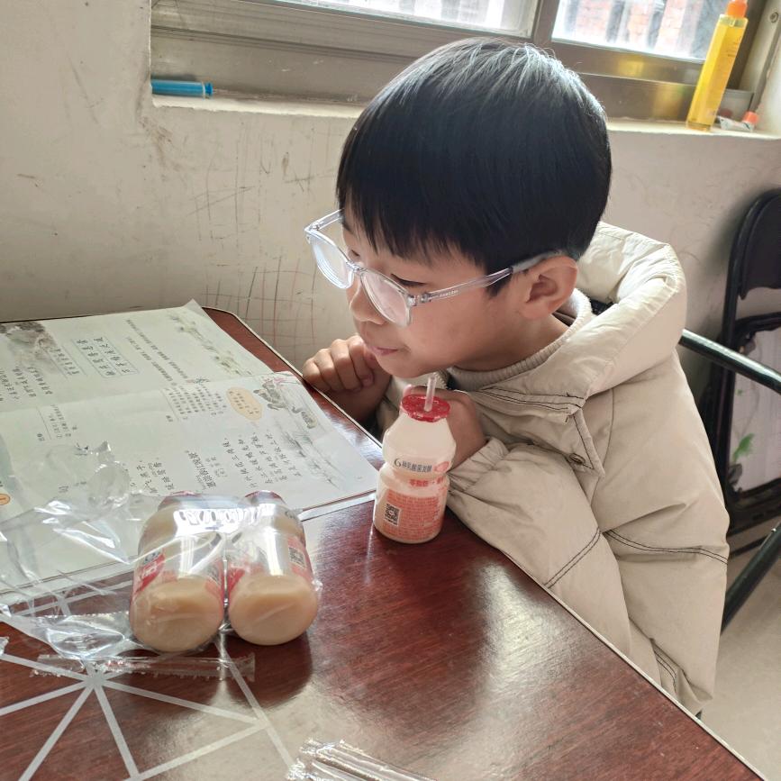 人见人爱