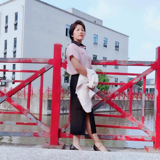请叫我红姐