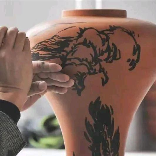 建水县龙圣陶艺坊