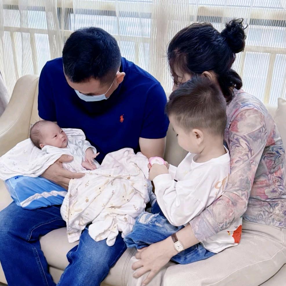 快乐的奥利奥小多米奶奶👩‍👦