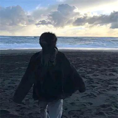 细腻.