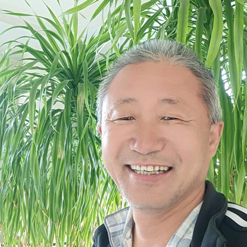 幸运的老何