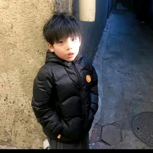 偷开坦克的舒克