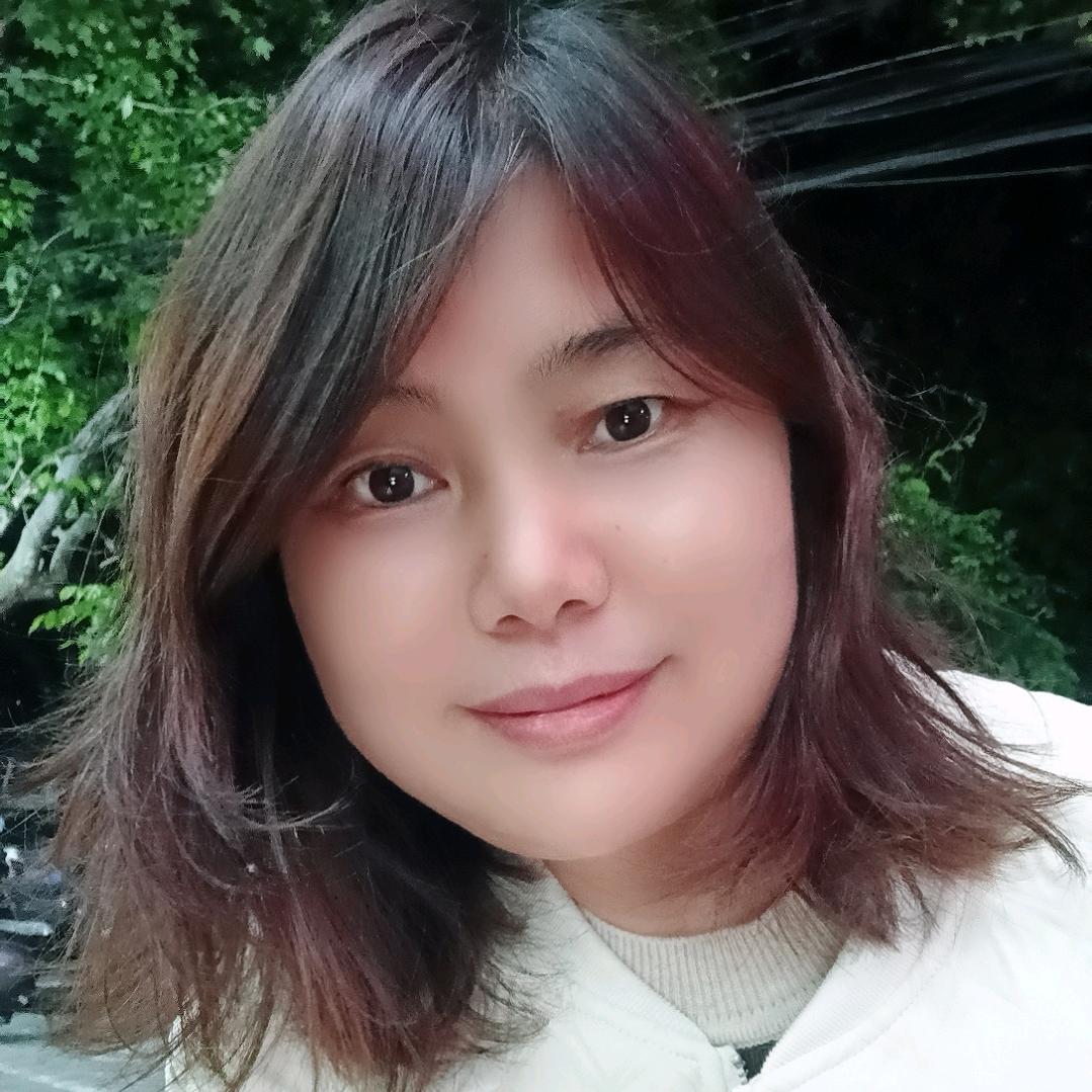 @阿霞（72年8的鼠）