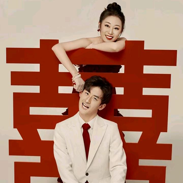 老李家媳妇，（大老婆小老公)