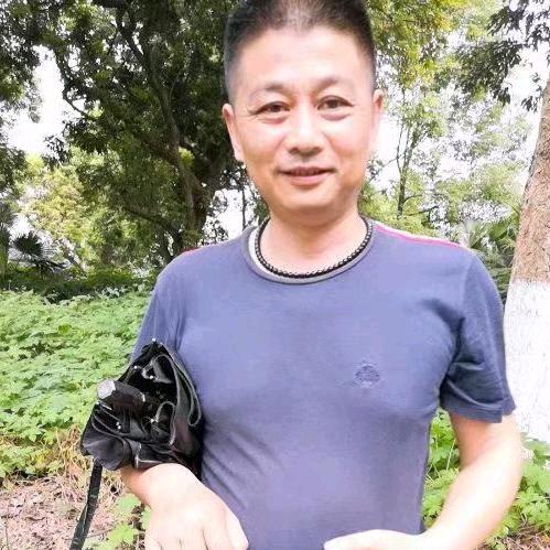 忘掉过去直面未来