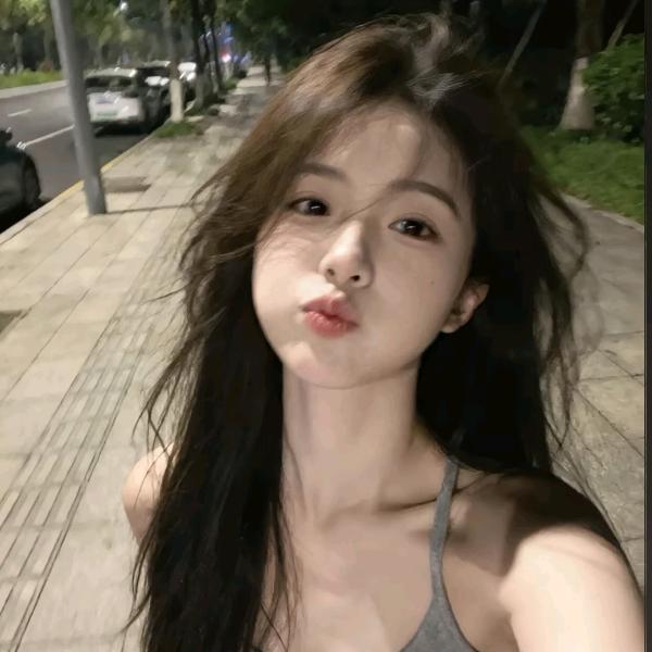 一吃脸就圆🍉