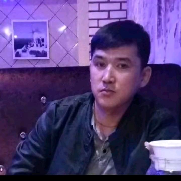 斯琴巴特尔