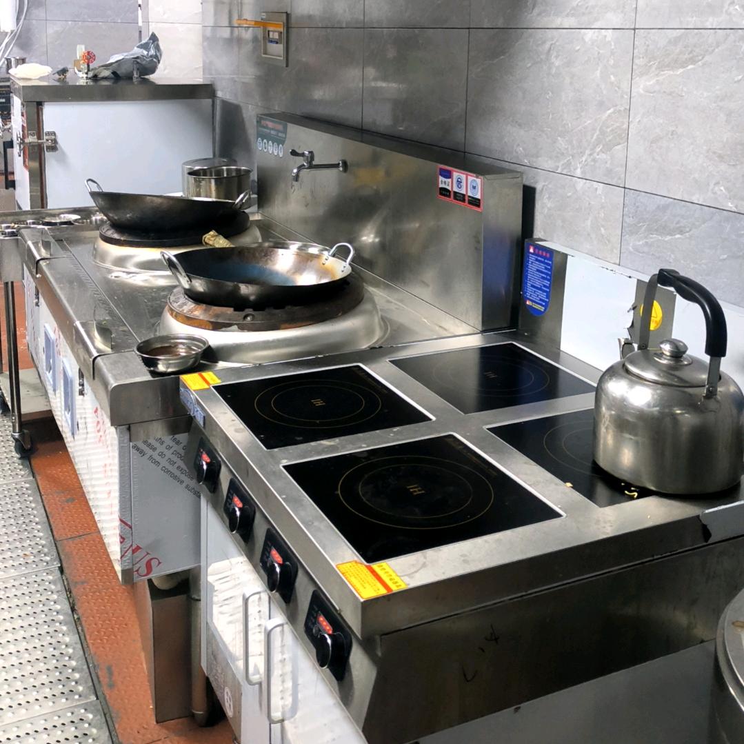 康巴新旧酒店厨具用品批发市场