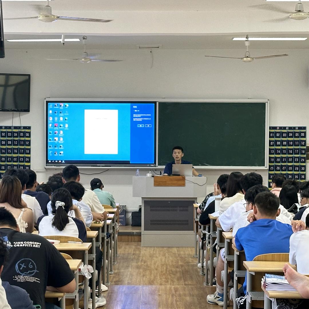 学历提升石老师（报名咨询）