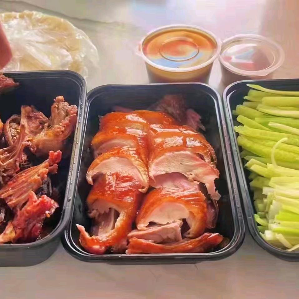 兴街二中鸡脚北京烤鸭