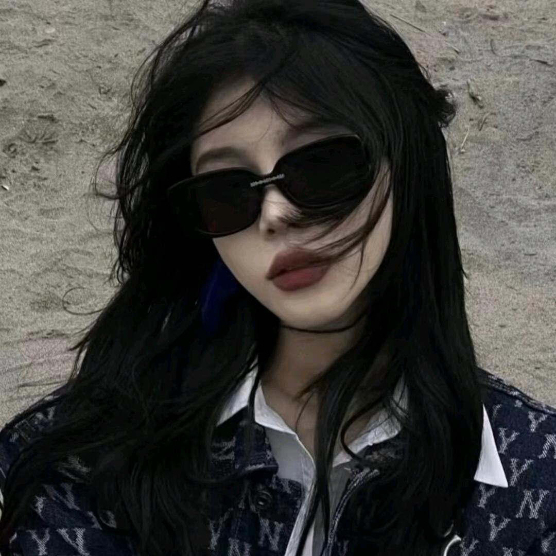 淋湿的小熊