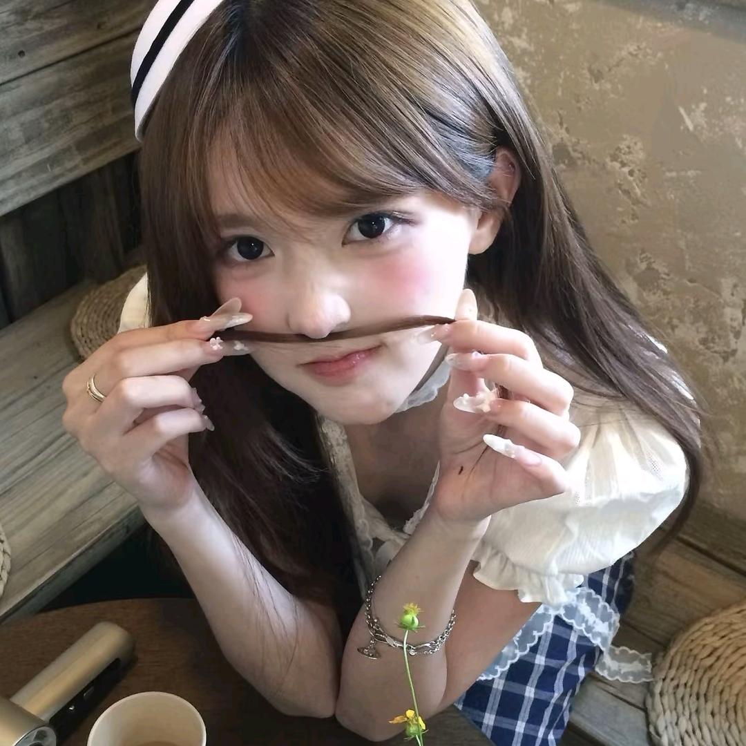 袅袅枇茶