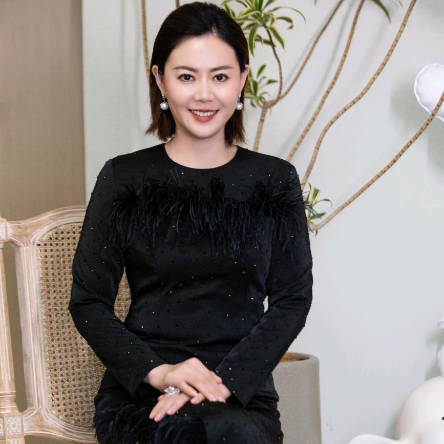占红形象美学