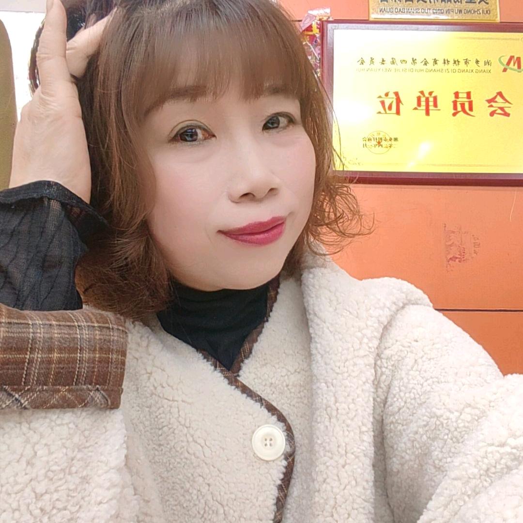 湘乡市，棋梓镇万客隆服装城