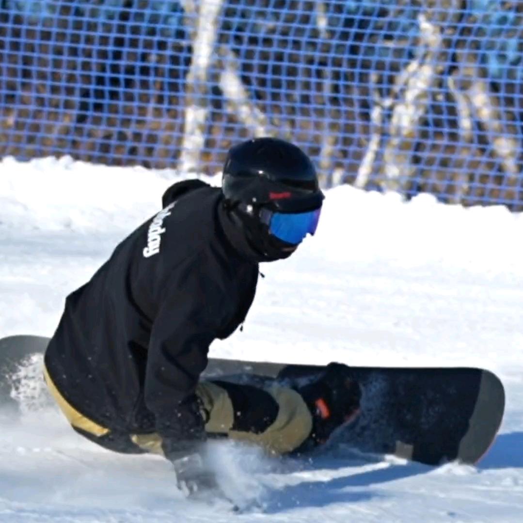 刘老师在滑雪（崇礼北京教学）