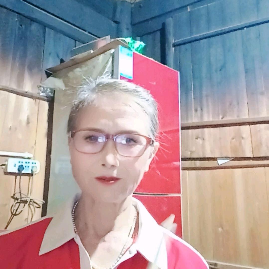 农村婆婆爱跳舞