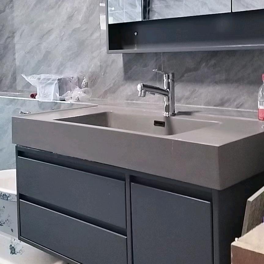 蠡县东北寺卫浴批发库房王坤