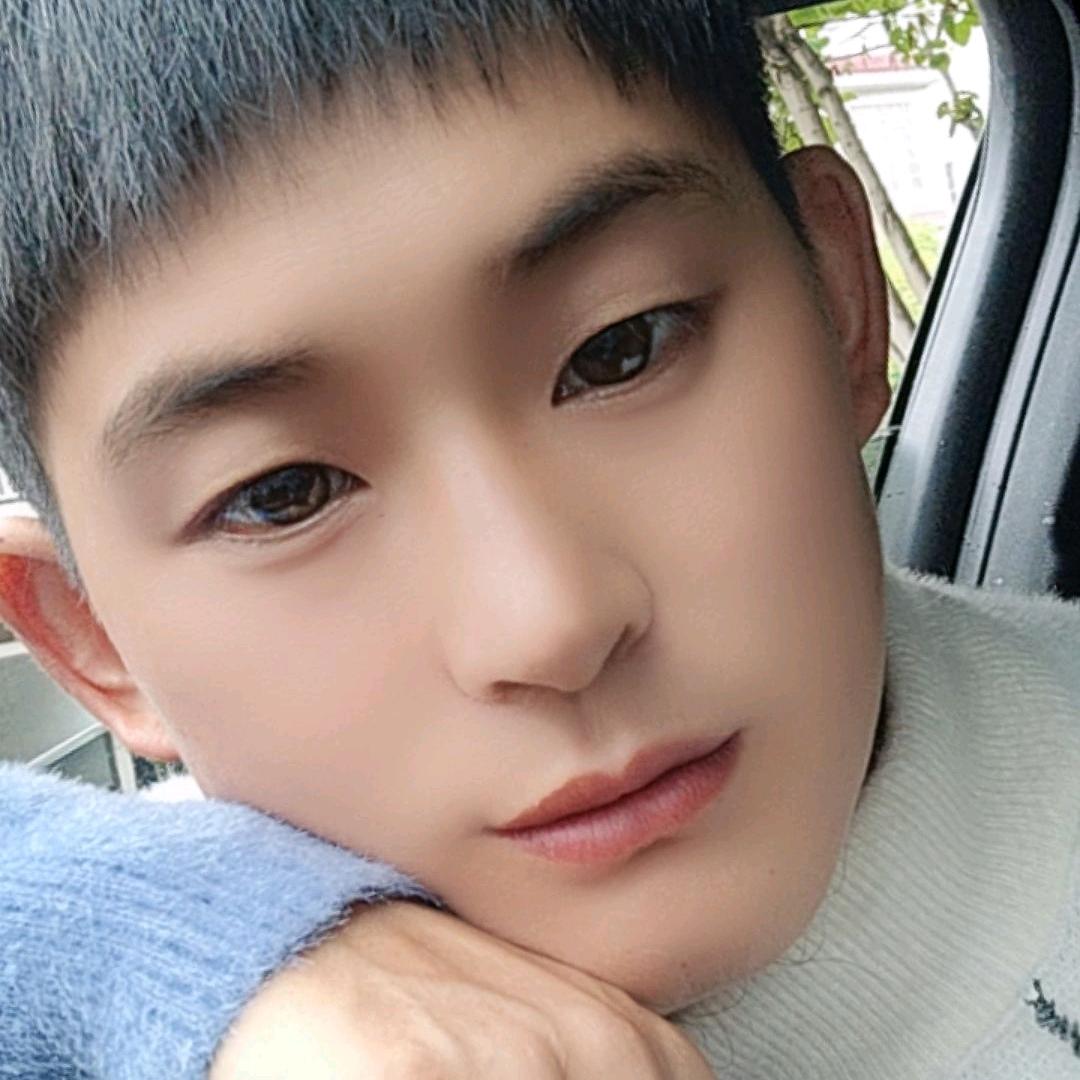 在下《鱼多多》