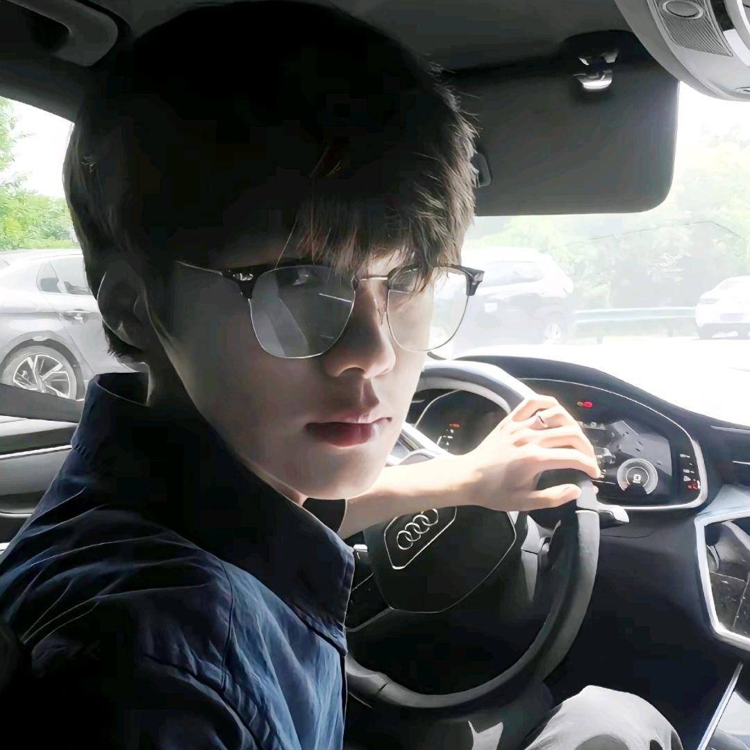 栀墨ya（电竞）